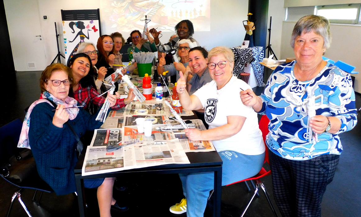 OFICINA Mulheres de Papel - Tecendo Profissões | reportagem fotográfica | março 2026